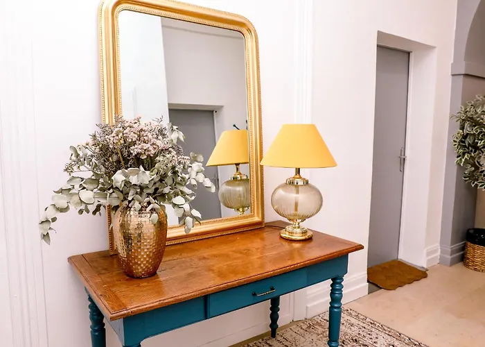 Le Jules Appart'Hotel, centre ville Romans-sur-Isère